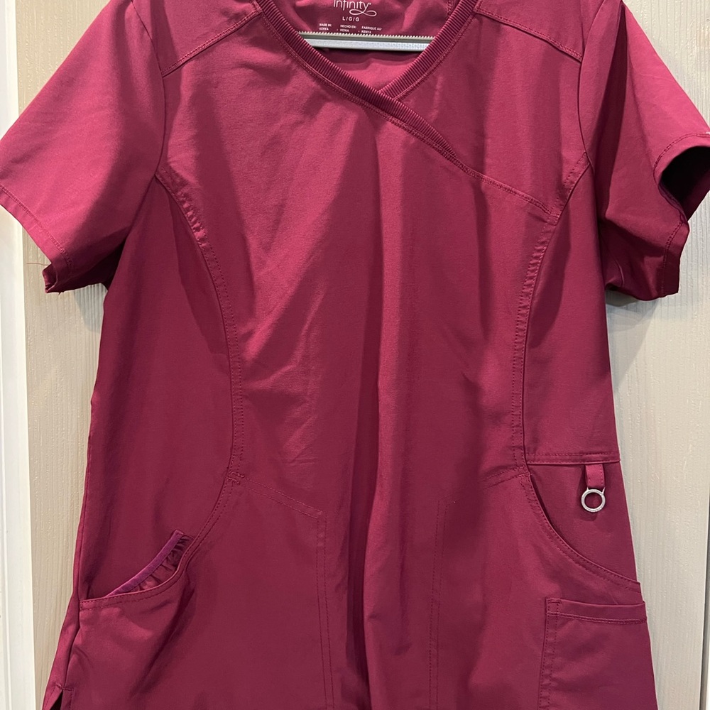 Cherokee Women's Rich Burgundy scrub Short Sleeve Top and matching pants, XL